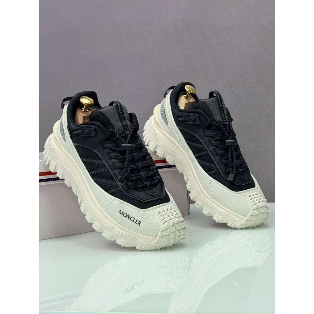 Moncler Trailgrip Gore Tex "Black/White"