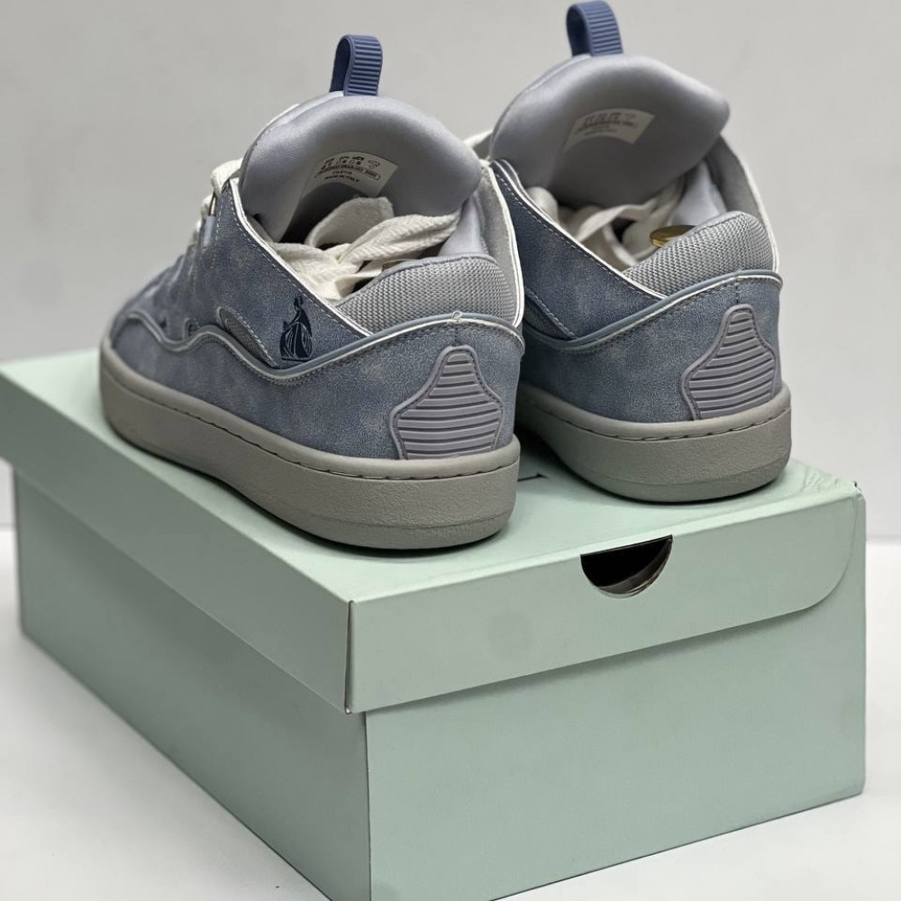 Lanvin Curb "Effect"
