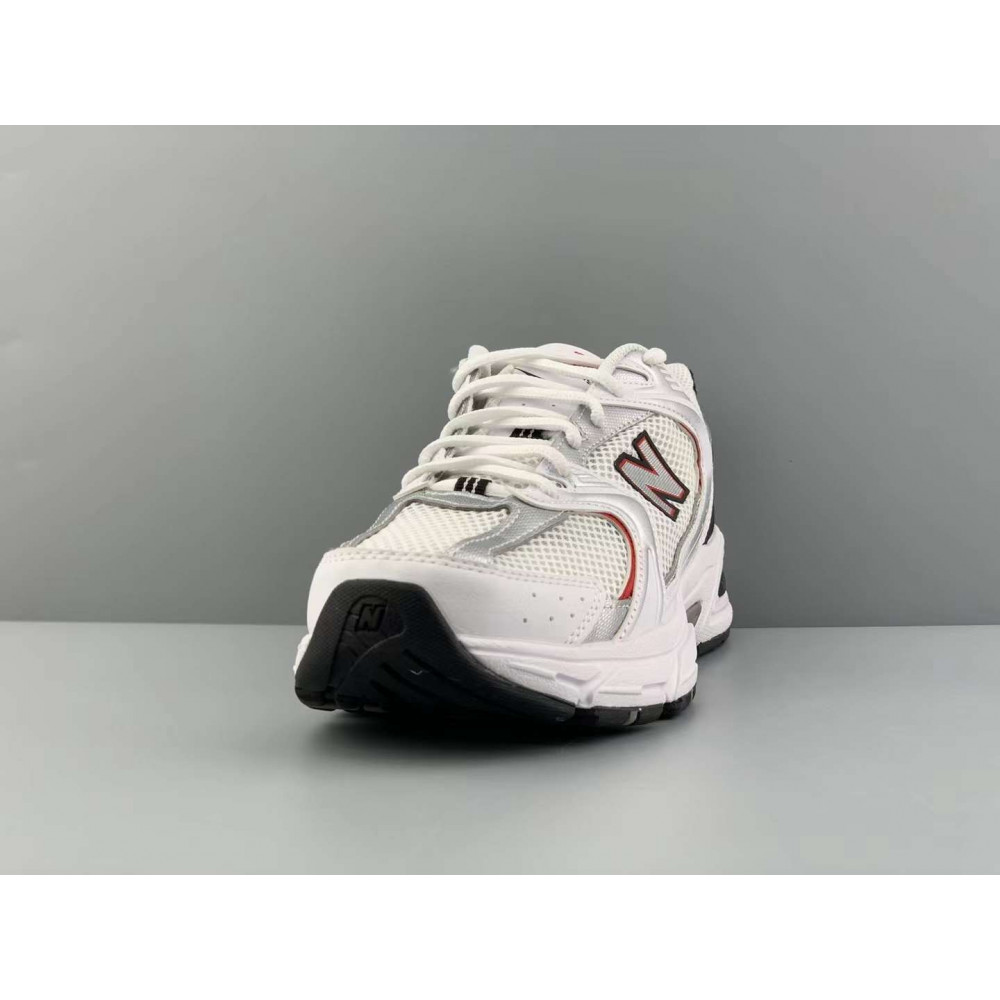 NB 530 v2 Retro "Silver"