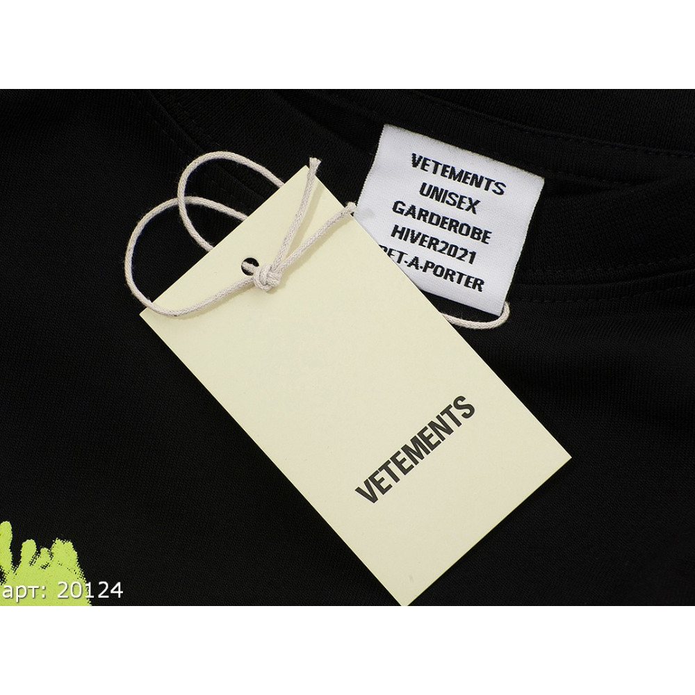 Футболка Vetements "20124"