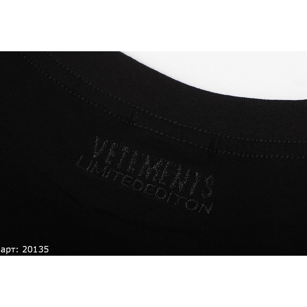 Футболка Vetements "20135"