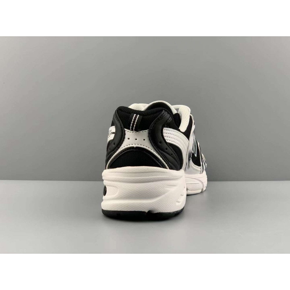 NB 530 v2 Retro "White/Black" NB 530 v2 Retro "White/Black"