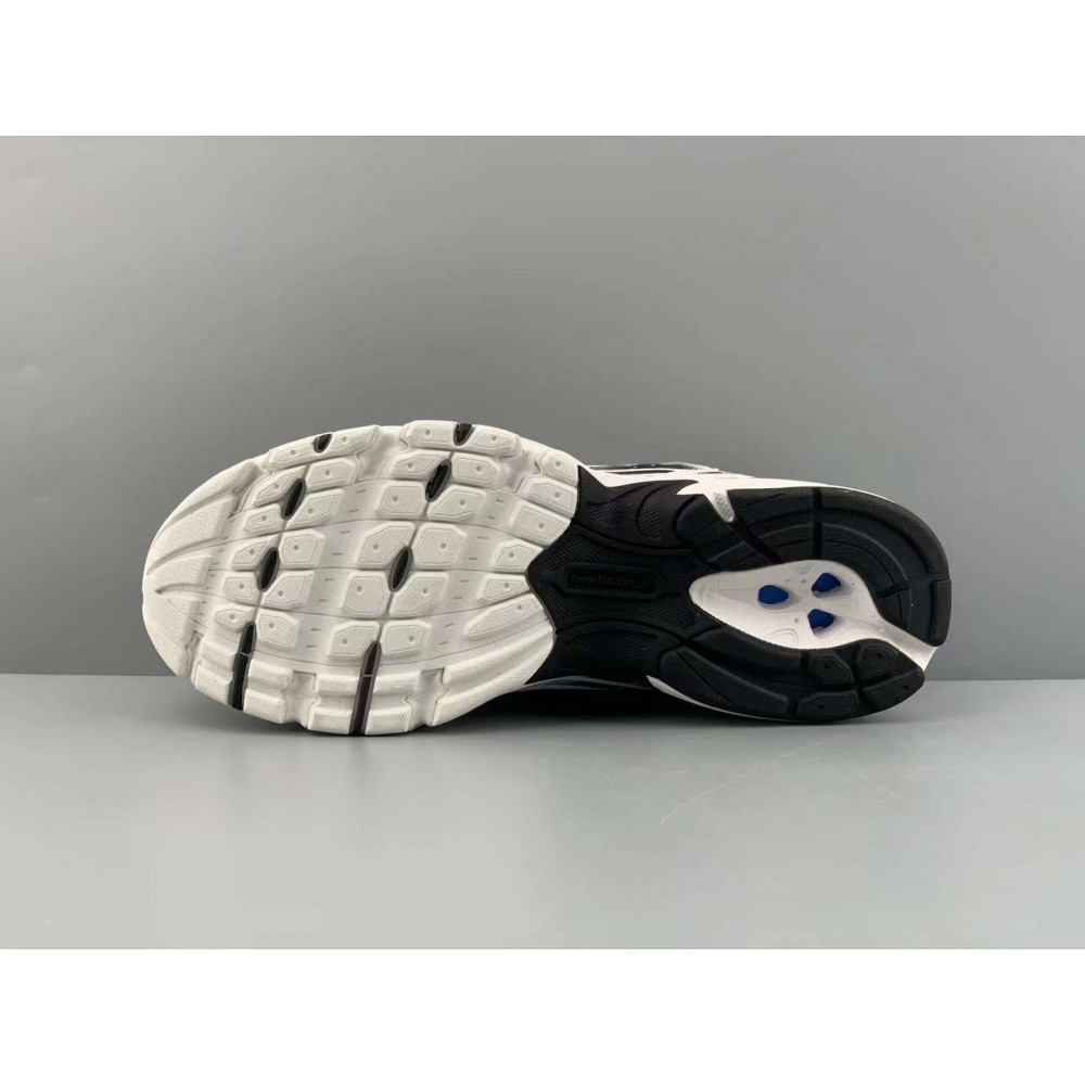 NB 530 v2 Retro "White/Black" NB 530 v2 Retro "White/Black"