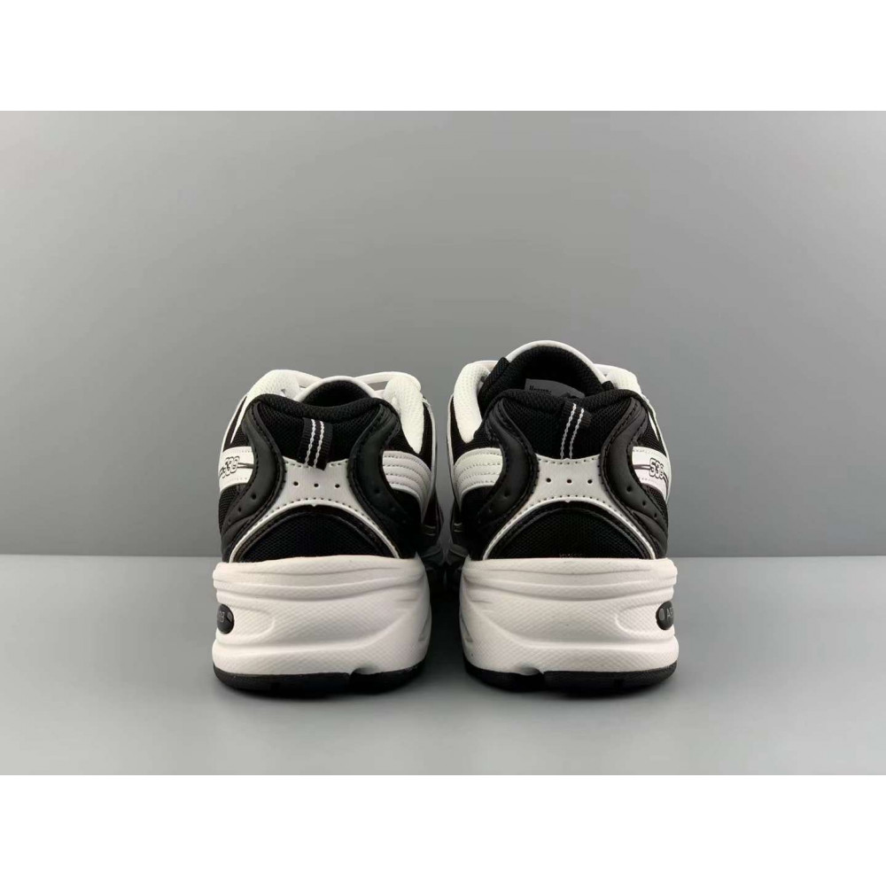 NB 530 v2 Retro "White/Black" NB 530 v2 Retro "White/Black"