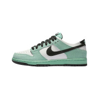 Nike Dunk SB Low “Grey/White/Black”