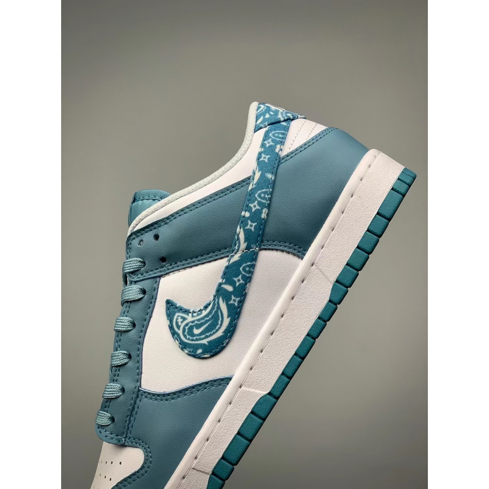 Nike Dunk Essential Paisley Low "Worn" Nike Dunk Essential Paisley Low "Worn"