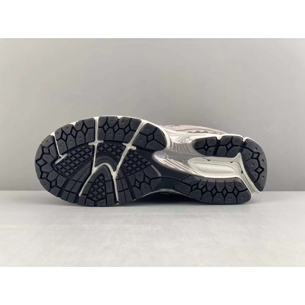NB 2002R x Bape "Grey" NB 2002R x Bape "Grey"