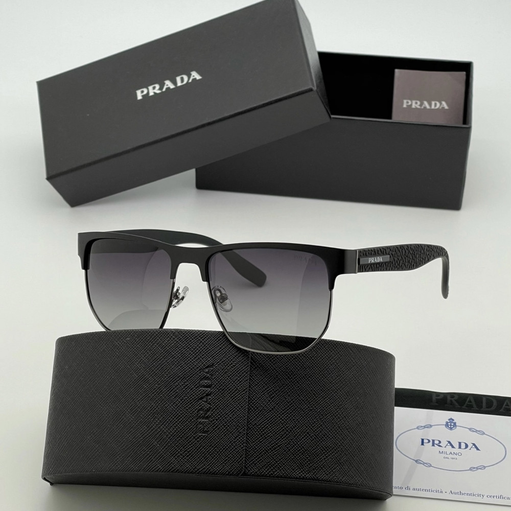 Очки Prada
