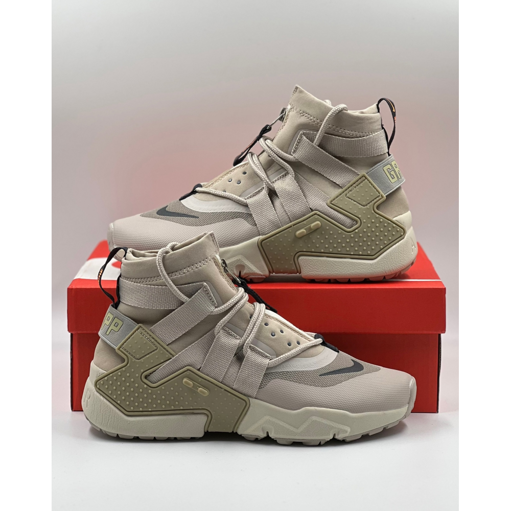 Nike Air Huarache Gripp "Desert Sand" Nike Air Huarache Gripp "Desert Sand"
