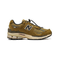 NB 2002R x Gore-Tex "Protection Pack Ohra"