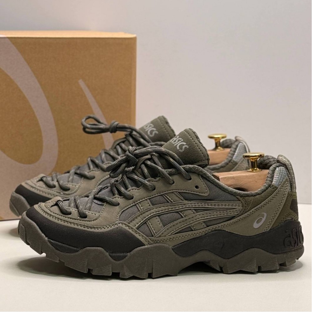 Asics Gel Pickax "Clay Mink"