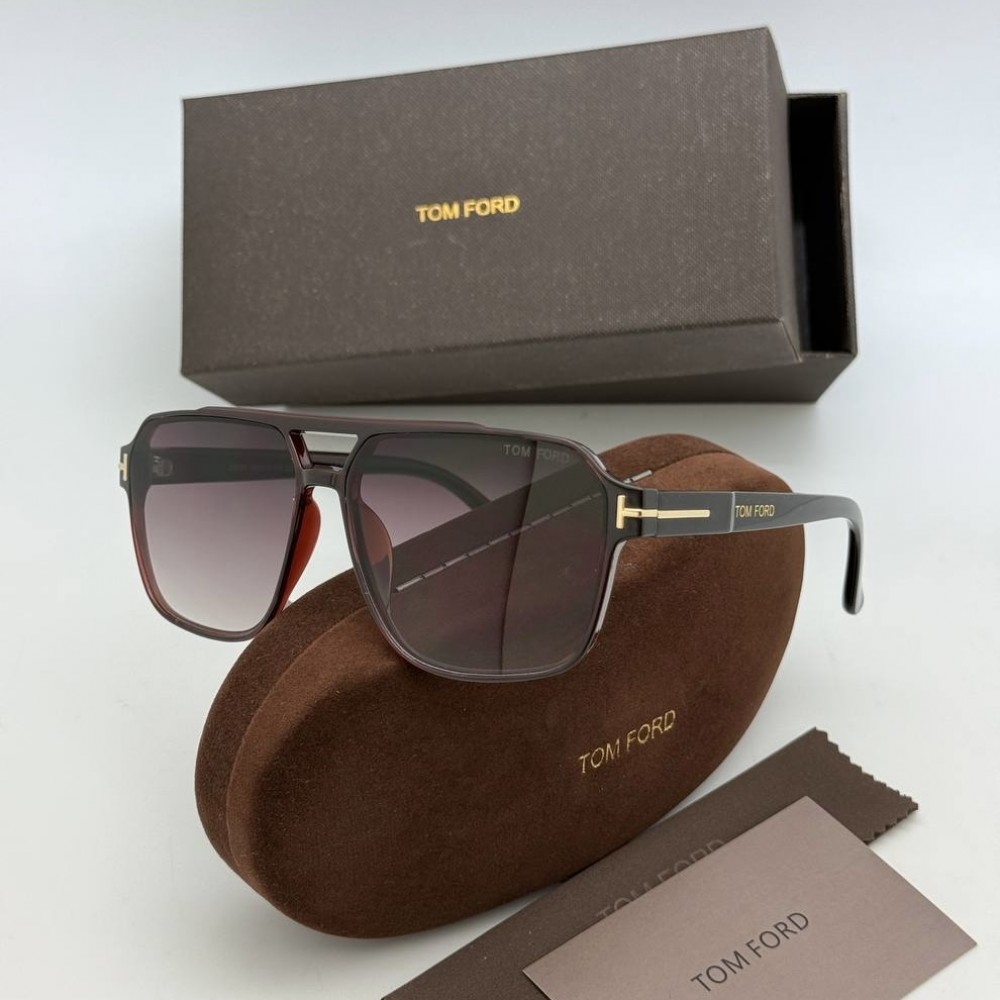 Солнцезащитные очки Tom Ford